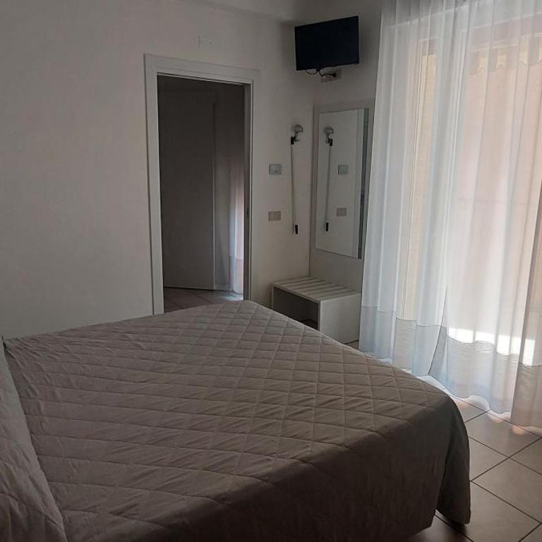 Hotel Residence Mara - Camera Familiare con Angolo Cottura - 5