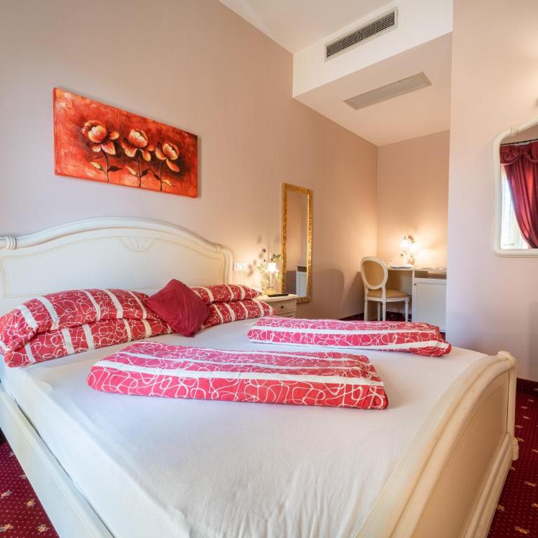 Borgo dei Poeti Romantik Hotel - Camera Matrimoniale Standard al Piano Terra - 6