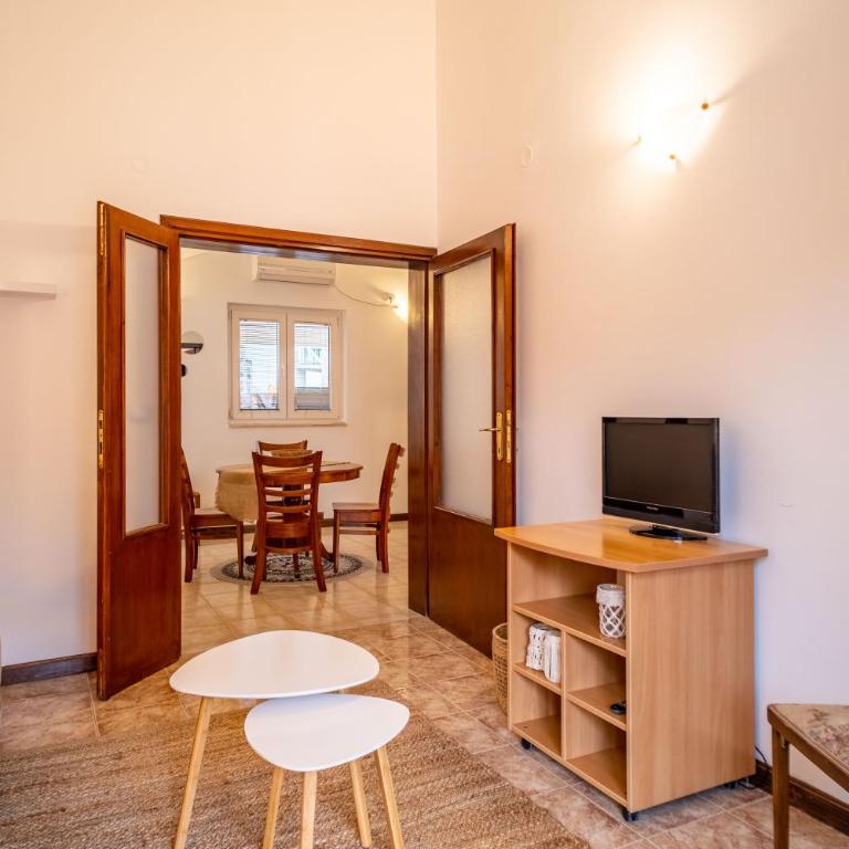Villa Maxima Budva - Standardni Apartman - 11
