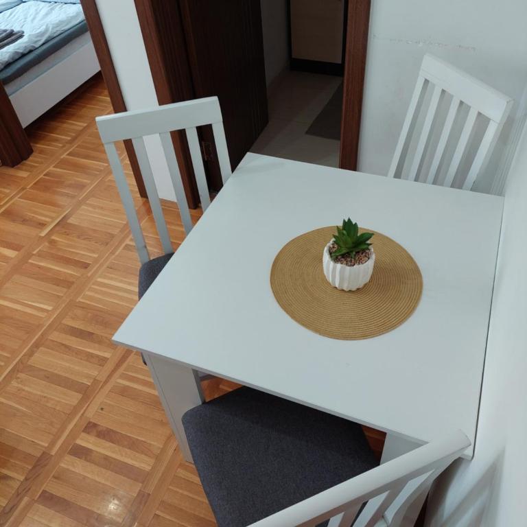 Smiley 2 - Subotica Centar - One-Bedroom Apartment - 10