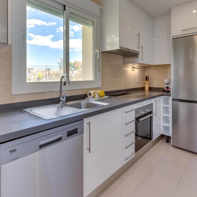 Magic Corner on Golden Mile - Apartment - 60