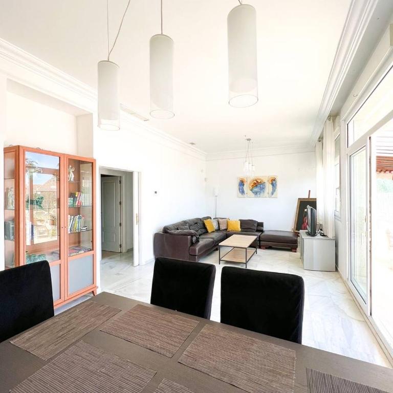 Modern three-level apartment near the sea - Apartamento de 3 dormitorios - 5