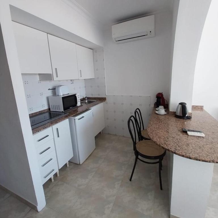 Apartamentos Torre Playa - Apartamento Estudio con vistas al mar - 8