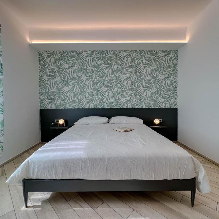 Trilocale super ristrutturato - Appartamento con 2 Camere da Letto - 11