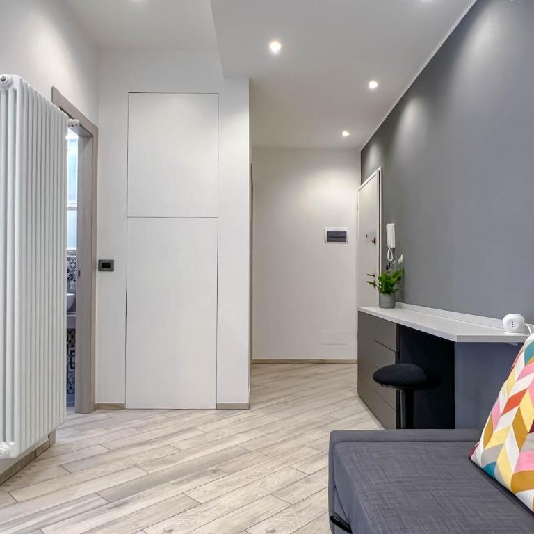 Trilocale super ristrutturato - Appartamento con 2 Camere da Letto - 18