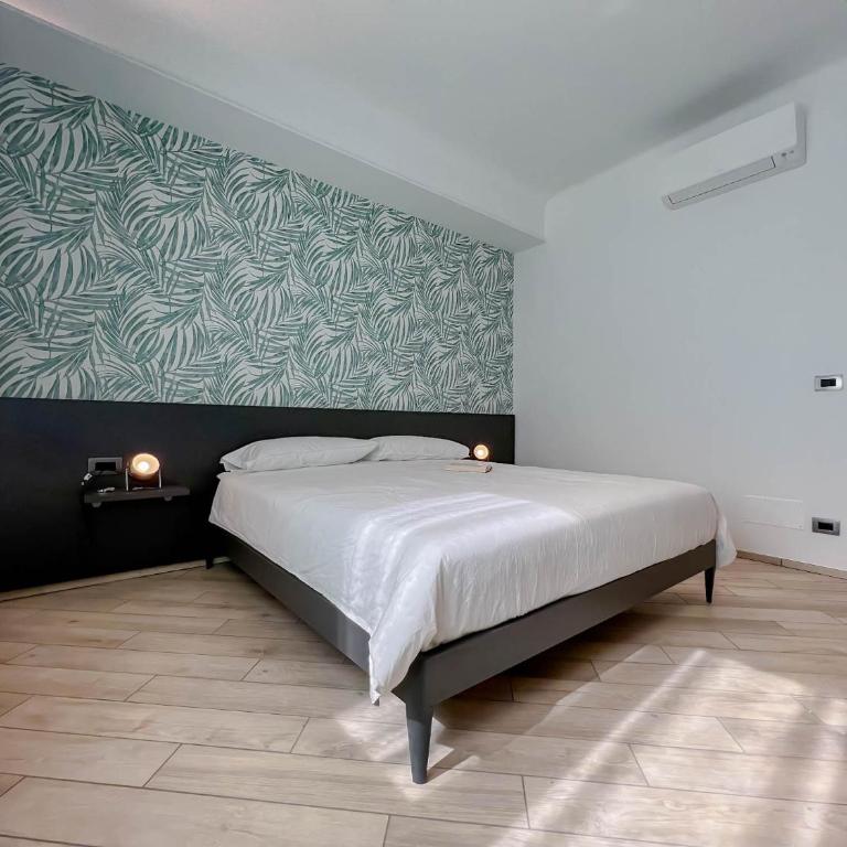 Trilocale super ristrutturato - Appartamento con 2 Camere da Letto - 19