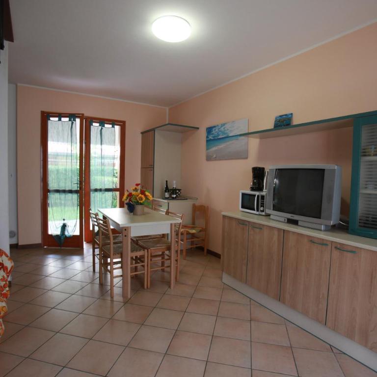 Terraced house with garden and porch - Villa - 2