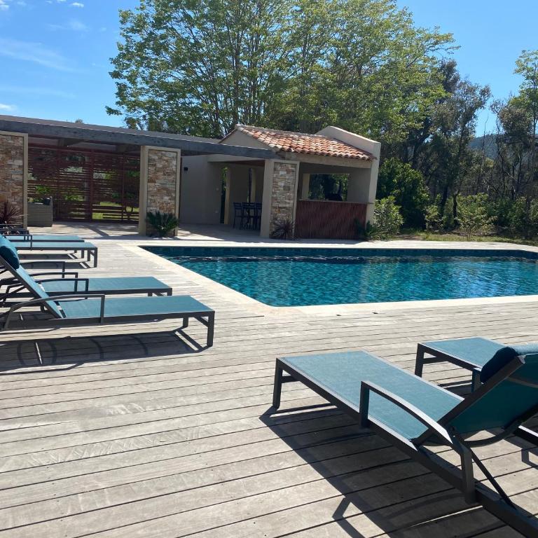 Magnifique villa avec piscine au coeur des vignes - Villa 3 Chambres - 10