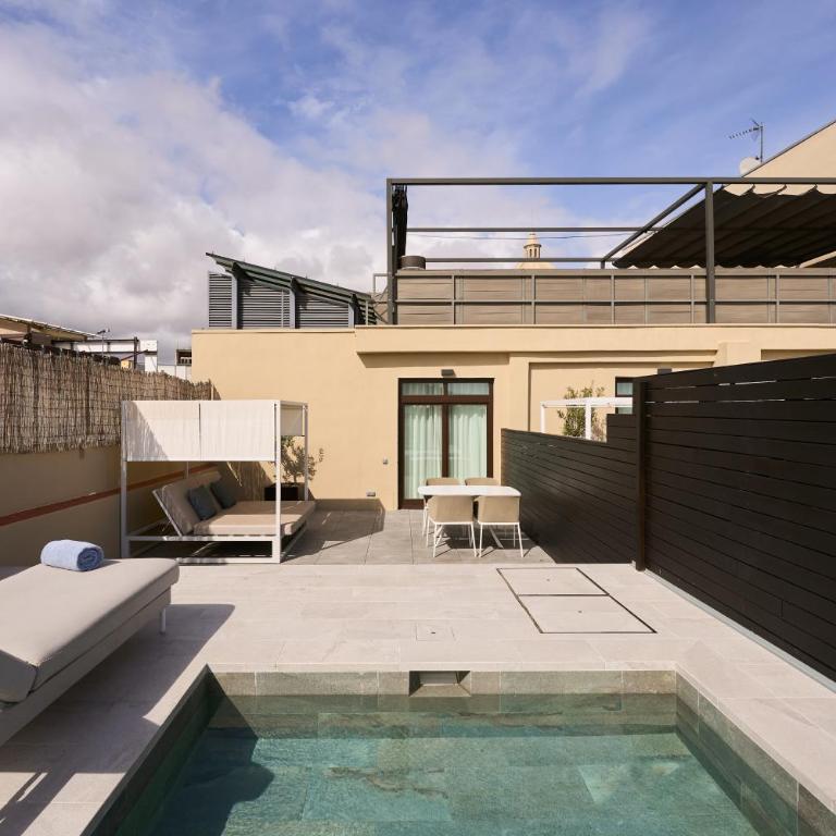 Catalonia Ramblas 4* Sup - Suite Barcelona with private pool - 5