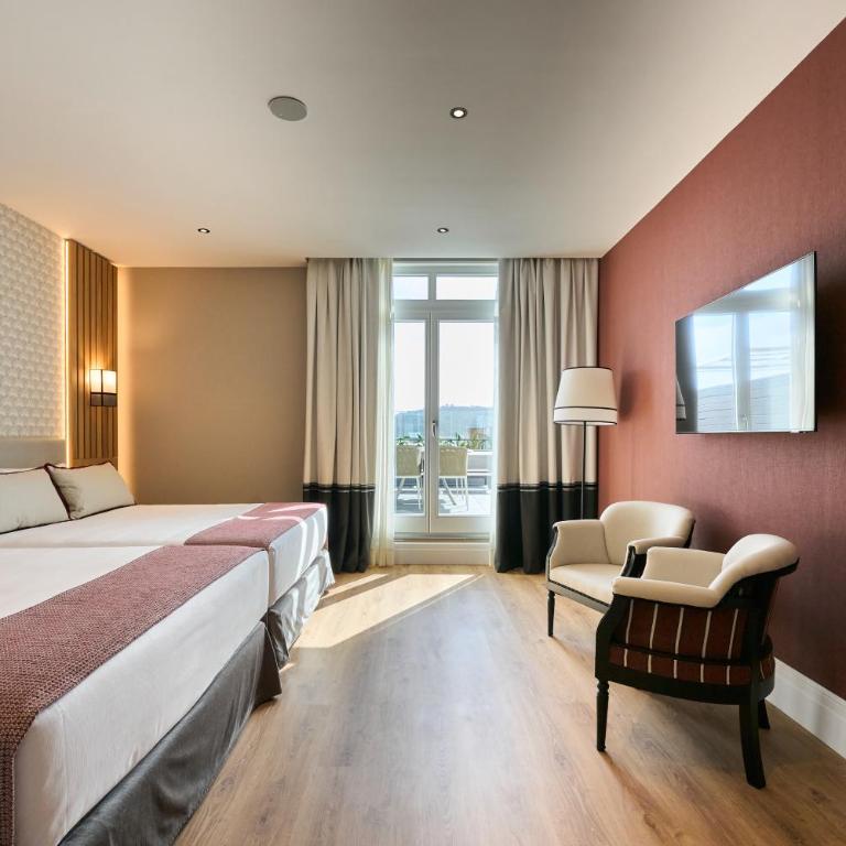 Catalonia Ramblas 4* Sup - Suite Barcelona with private pool - 1