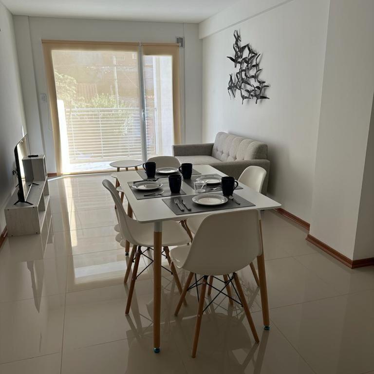 DEPARTAMENTO 2 AMBIENTES ZONA CENTRO - Apartamento de 1 dormitorio - 9