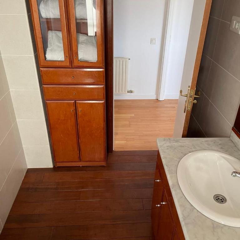 Apartment with sea views next to the beach of Mar Bella - One-Bedroom Apartment - 36