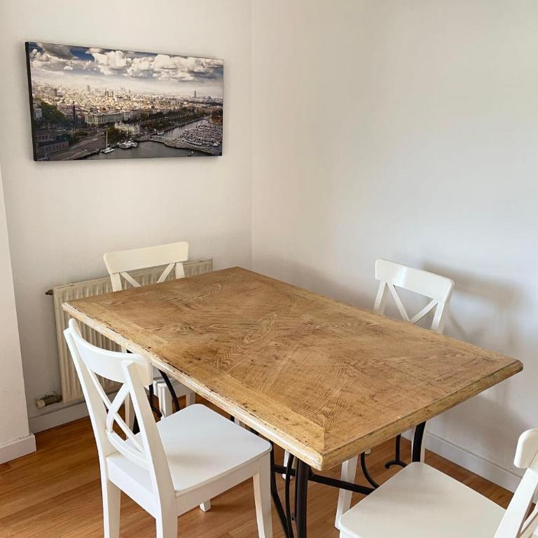 Apartment with sea views next to the beach of Mar Bella - One-Bedroom Apartment - 23