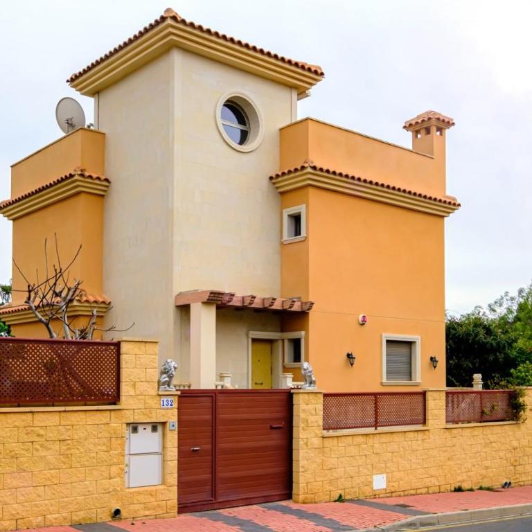 Gabriela Mistral ID119 - Villa con vistas al jardín - 3