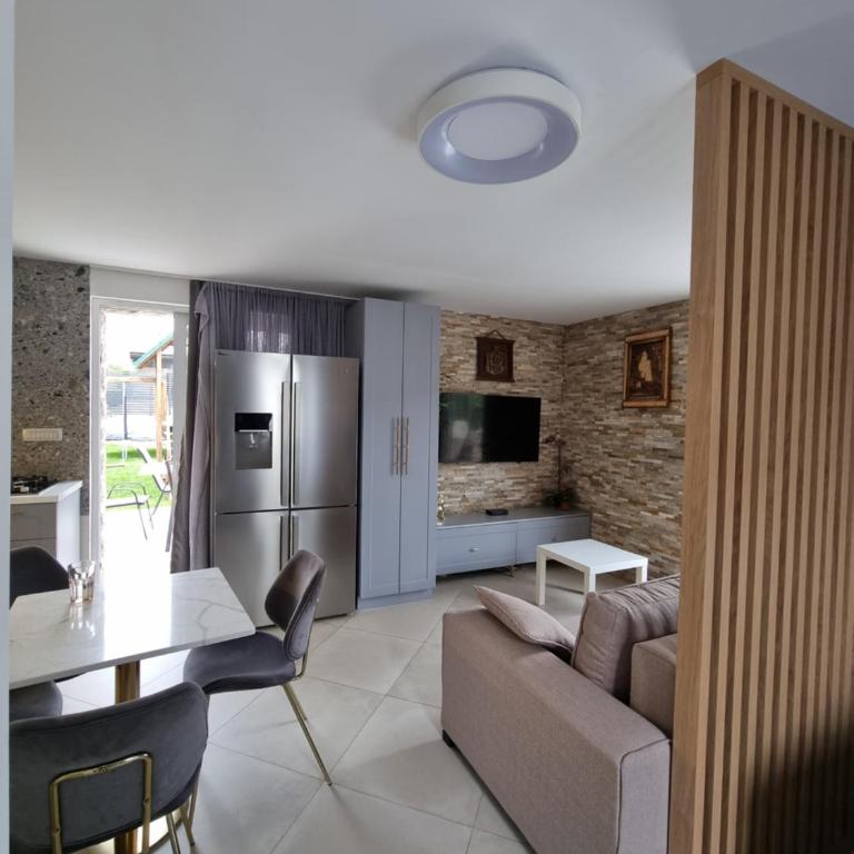 Villa with Pool & Garden apartment 1 Ognjen - One-Bedroom Apartment - 16