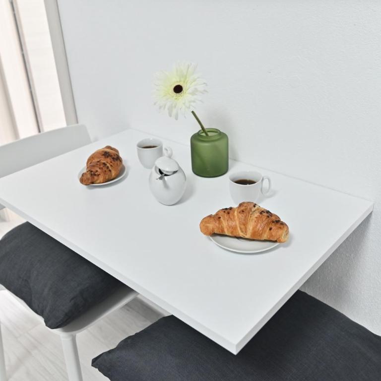 IzzHome Cozy Room - Camera Matrimoniale con Bagno Privato - 4
