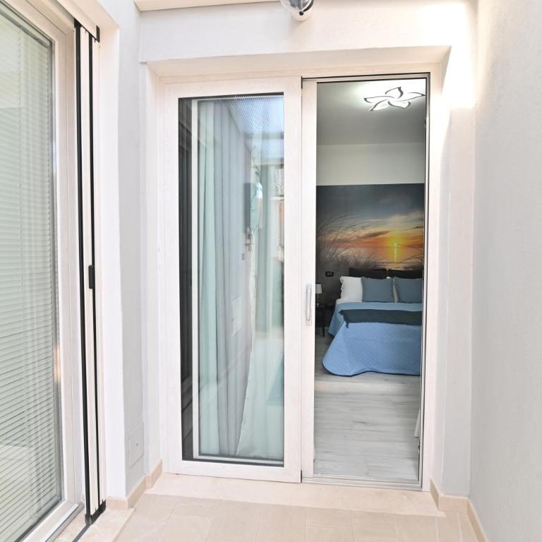 IzzHome Cozy Room - Camera Matrimoniale con Bagno Privato - 18