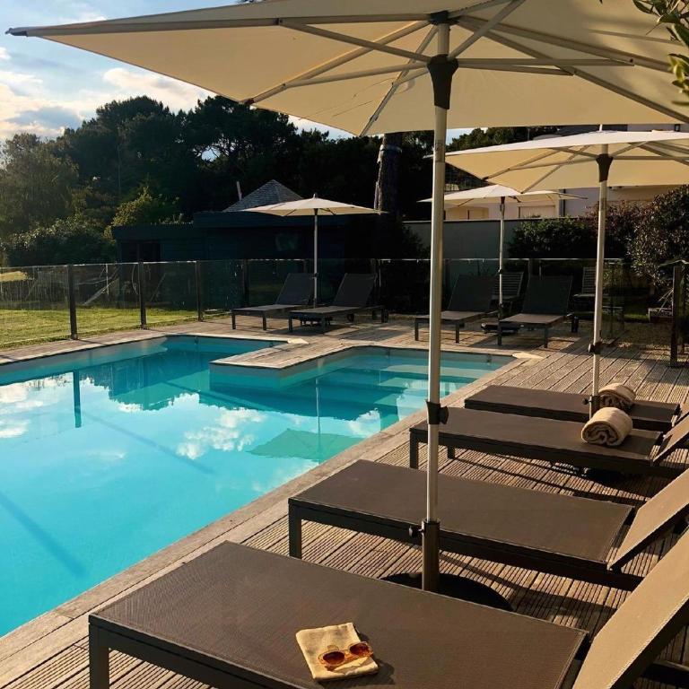 Villa Mané Lann Maison d'hôtes & spa - Chambre Double - Vue sur Piscine - 1