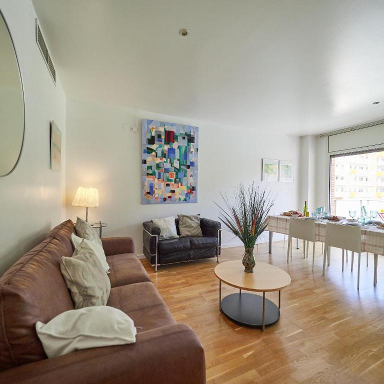 BarcelonaForRent Vila Olimpica Pool Suites - Three-Bedroom Apartment with swimming pool - Ramón Turró, 52 - 45