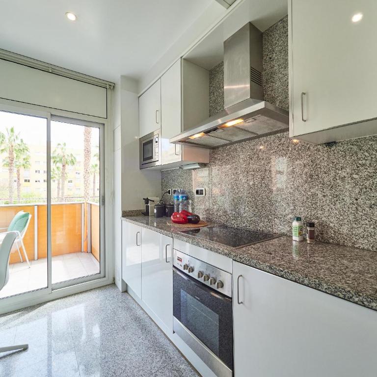 BarcelonaForRent Vila Olimpica Pool Suites - Three-Bedroom Apartment with swimming pool - Ramón Turró, 52 - 69