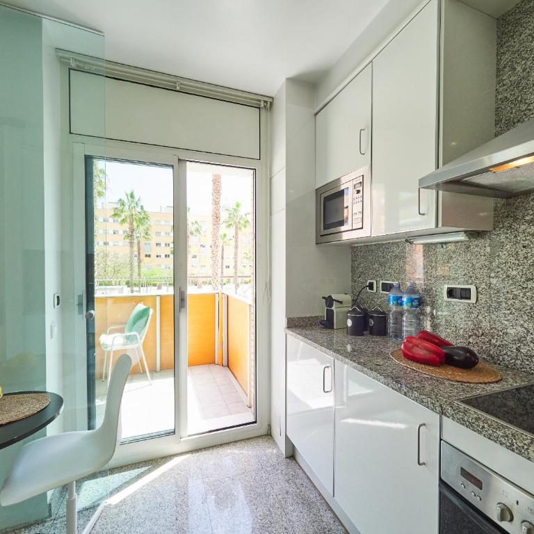 BarcelonaForRent Vila Olimpica Pool Suites - Three-Bedroom Apartment with swimming pool - Ramón Turró, 52 - 63