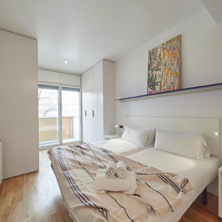 BarcelonaForRent Vila Olimpica Pool Suites - Three-Bedroom Apartment with swimming pool - Ramón Turró, 52 - 78