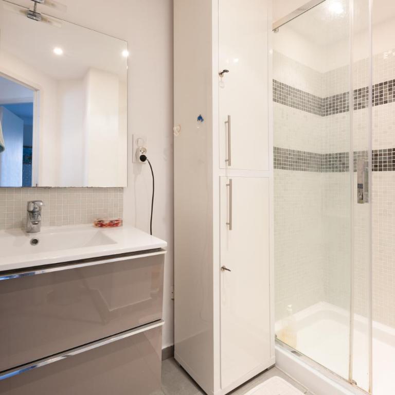 Appart T3 50m PLAGE JARDIN PARKING - Appartement - Vue sur Jardin - 11