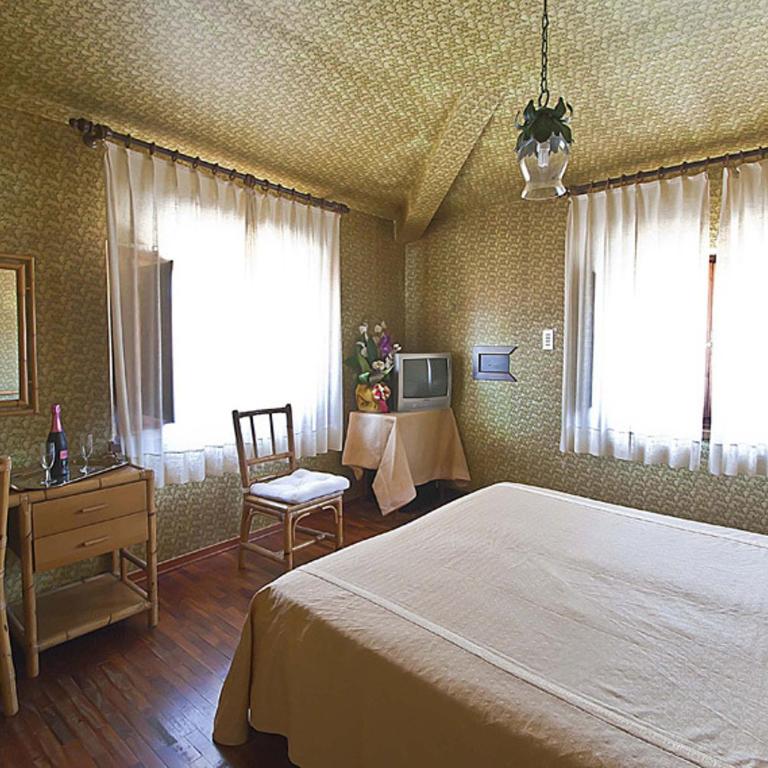 Hotel Maestoso - Doppel- oder Zweibettzimmer - 2