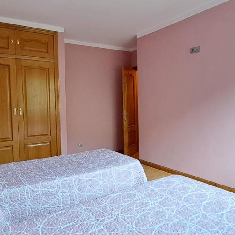 Llanes-Llumedian - Three-Bedroom House - 18