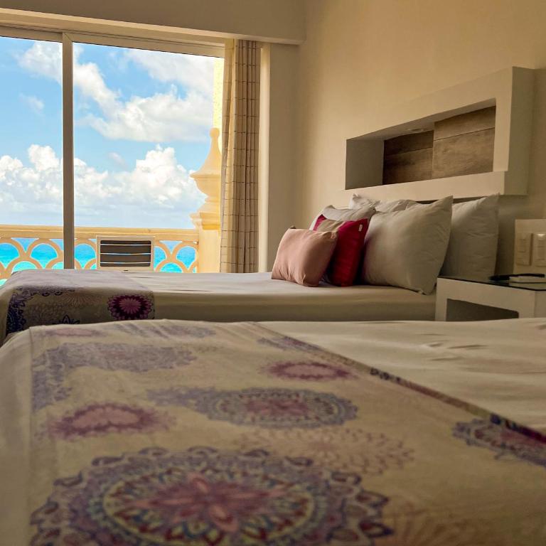 Seashore Apartment Cancun - Studio with Sea View - 24