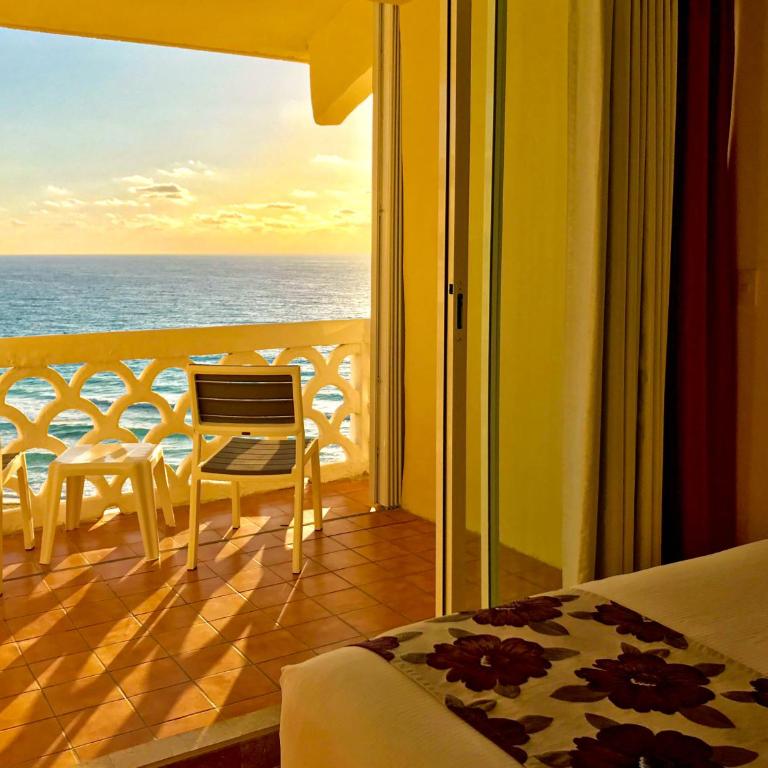 Seashore Apartment Cancun - Studio Apartment with Sea View - 10