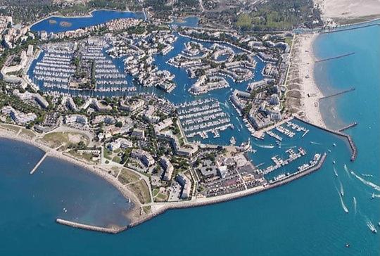 Spacieux rez de jardin vue sur port de plaisance - Appartement 1 Chambre - 22