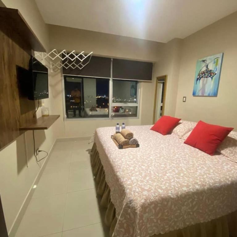 Suite con vista a la ciudad con Piscina-Gym-Parqueo gratuito-Seguridad 24/7 - Apartamento de 1 dormitorio - 1