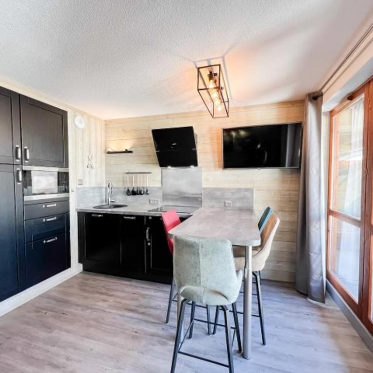 Studio mezzanine 4 pers 3* avec WiFi, balcon, accès piscine - FR-1-263-527 - Studio - 4