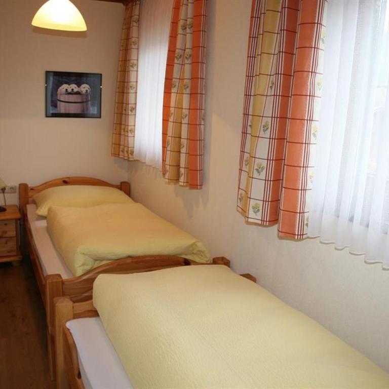Ferienwohnungen Foidlhof - Apartment mit 3 Schlafzimmern und Dusche - 6