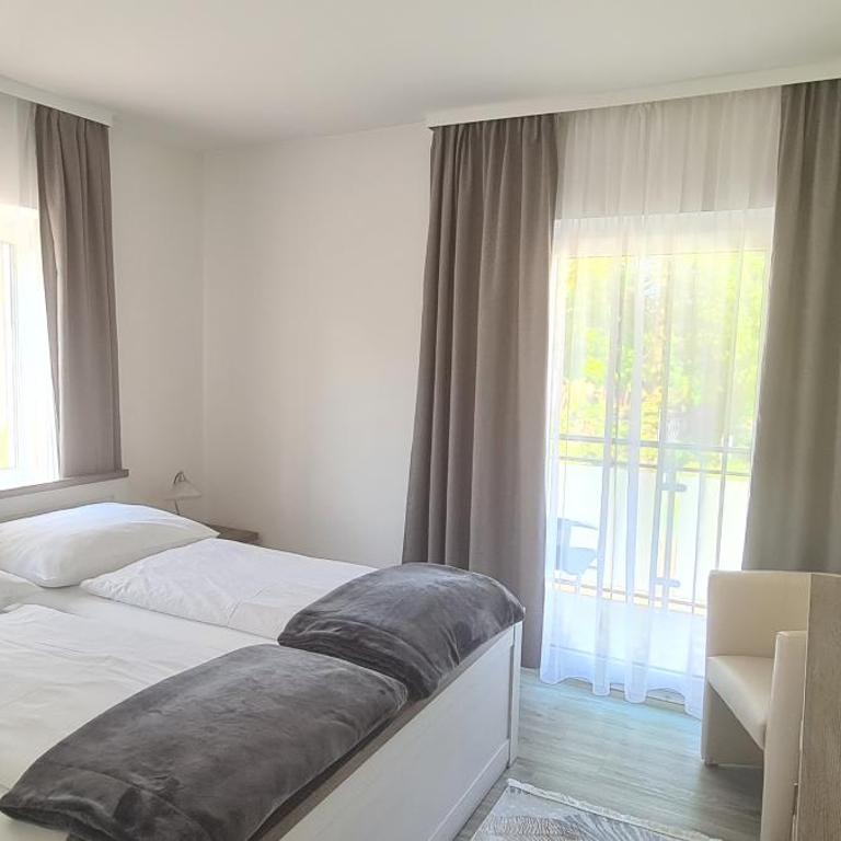 Fremdenzimmer& Appartementhaus Blassnig - Doppelzimmer mit Balkon - 5
