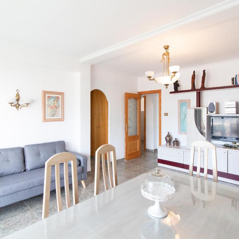 Global Vacacional, Apartamento con terraza y piscina a un paso de la playa - Apartment - 12