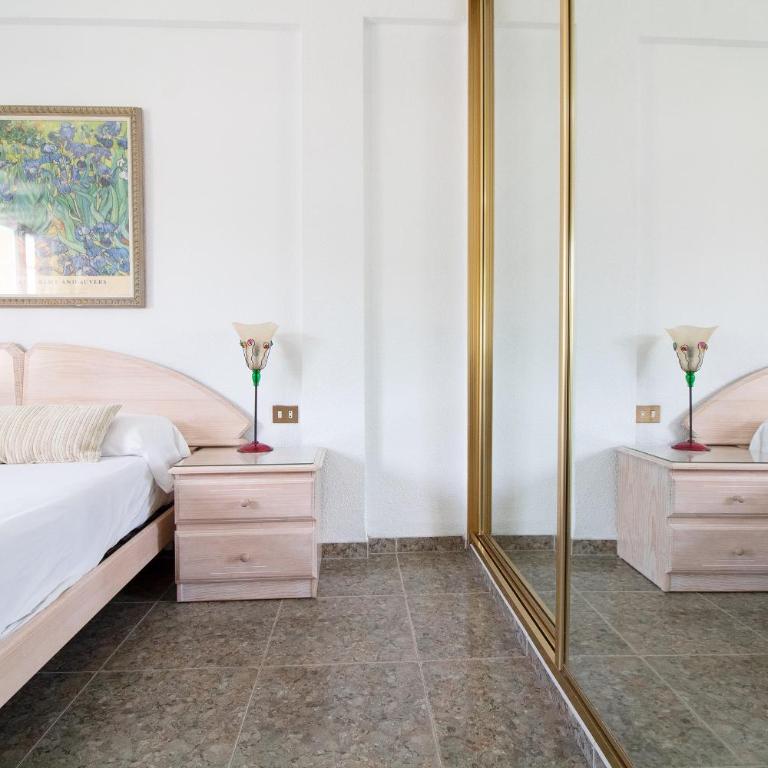 Global Vacacional, Apartamento con terraza y piscina a un paso de la playa - Apartment - 23