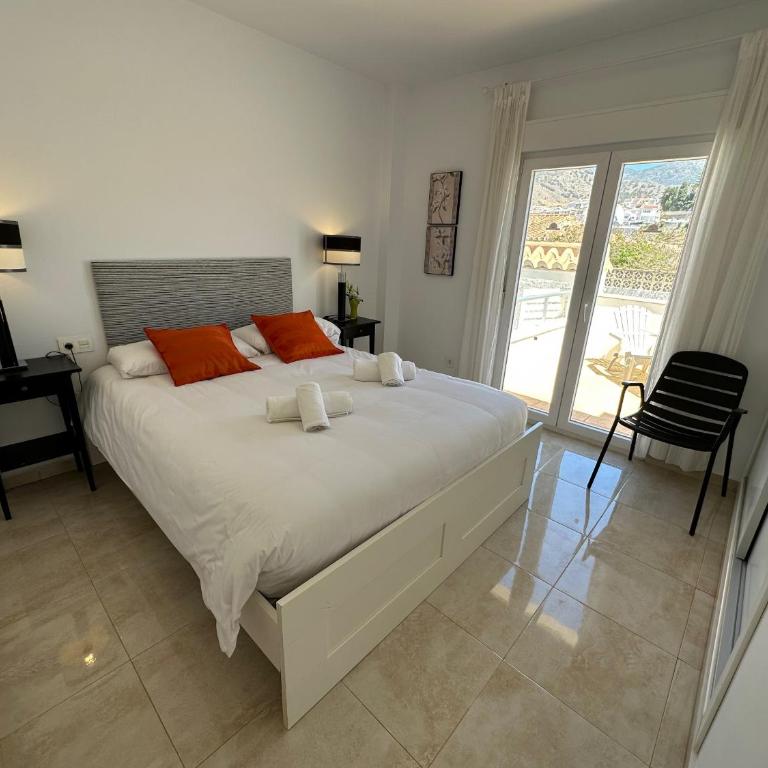 Nerja Paradise Rentals - Villa Jade - Villa - 17