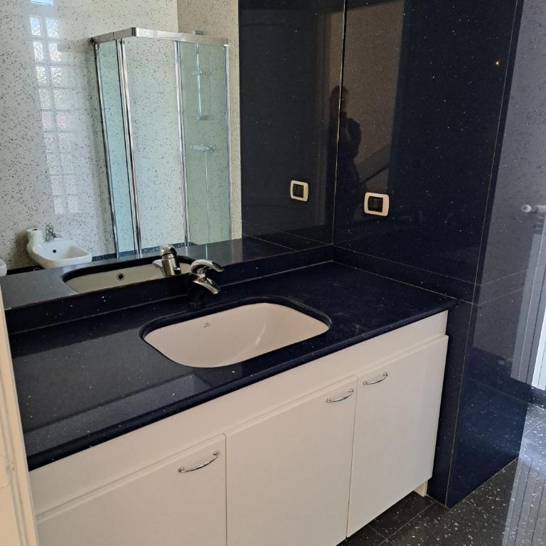 EmyFrancesco House - Two-Bedroom House - 8