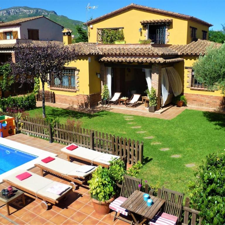 Preciosa villa cerca playa Gran jardín piscina privada vallada y barbacoa Wifi - Villa - 1