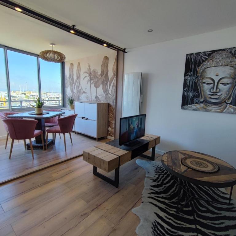 La Perle Bleue, 100 m de la plage, parking, wifi - Appartement - Vue sur Mer - 12