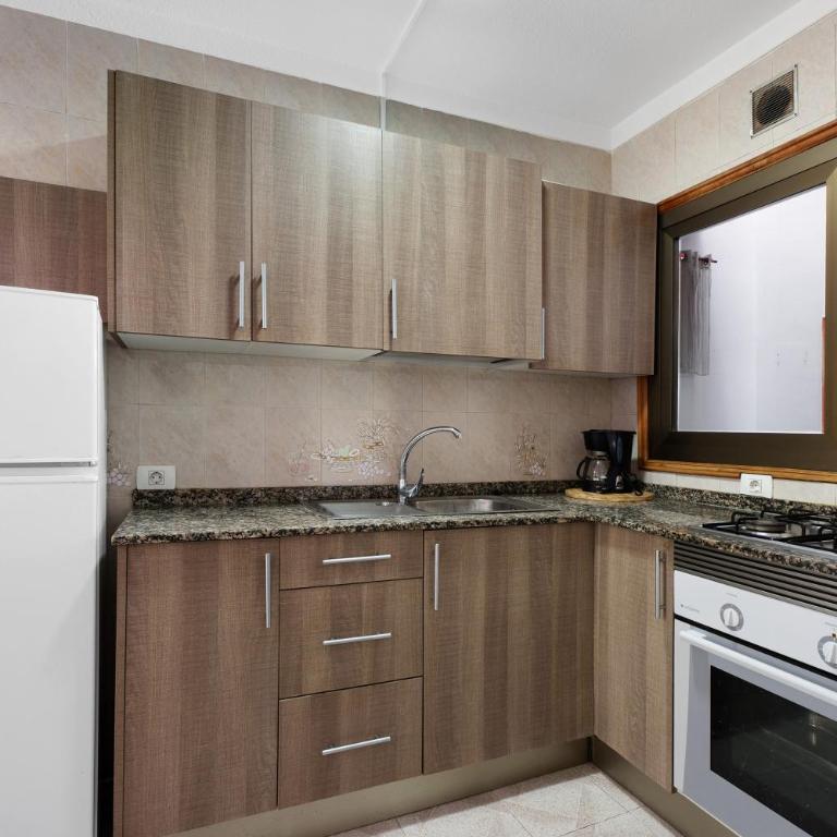 Los Cristianos - Emeterio Center Apartament - 5 min Beach - Apartamento - 17