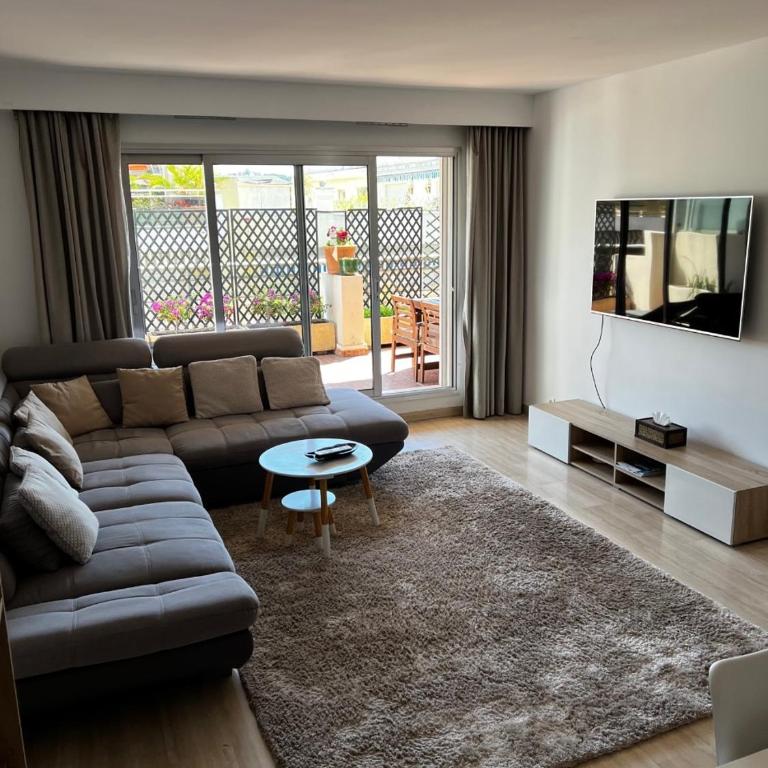 Top-of-range appartment of 90m2 & 20m2 of sunny terrace, 2min from sea - Appartement 2 Chambres - 3