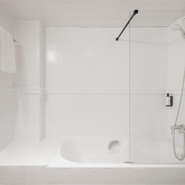 H Regas Adults Only - Standard Double Room with free Parking - 6