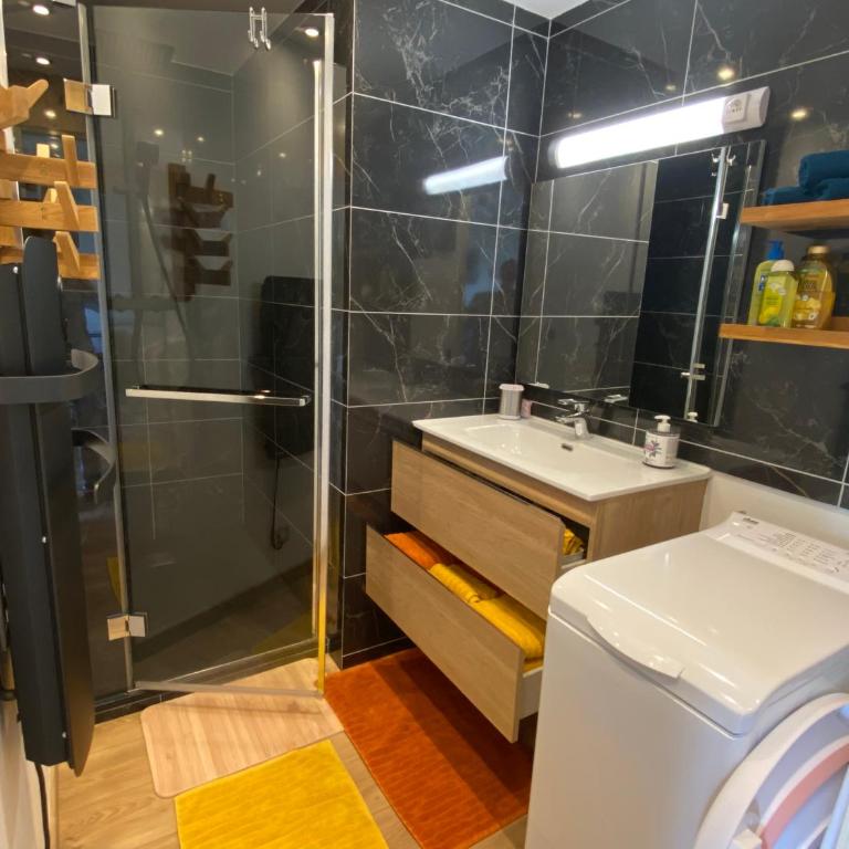 Appartement au calme avec vue sur les montagnes. - Apartment mit 2 Schlafzimmern - 11
