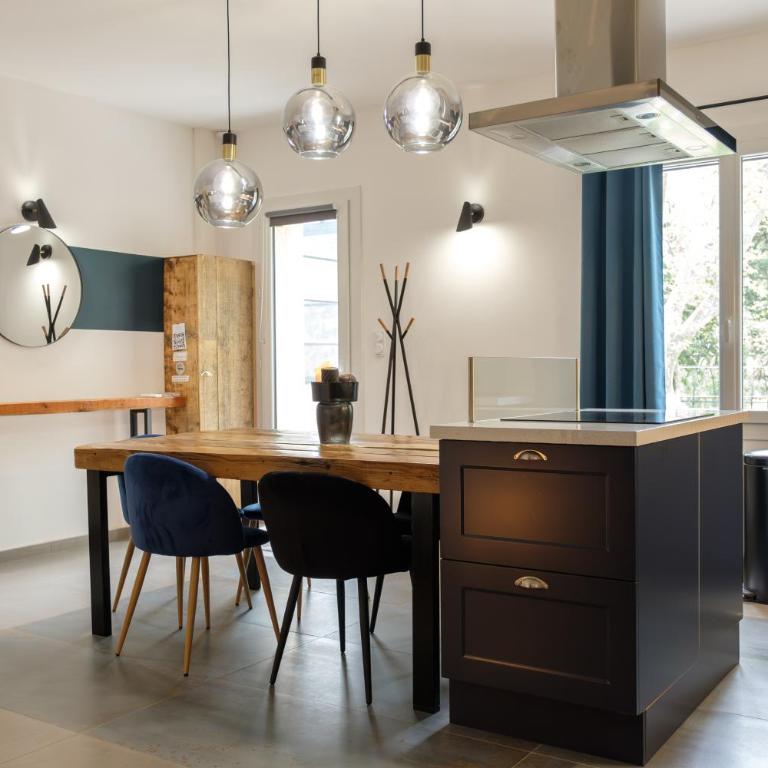 Mas 9 Romanin - Mas Provençal Familial - Appartement 2 Chambres - 13