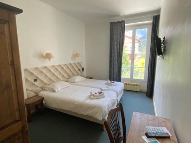 HOTEL ST SEBASTIEN - Chambre Lits Jumeaux - Vue sur Montagne - 2