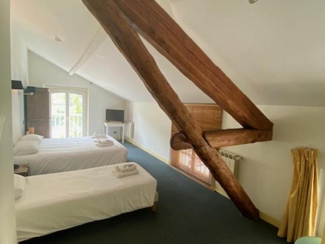 HOTEL ST SEBASTIEN - Chambre Triple – Vue sur Montagne - 2
