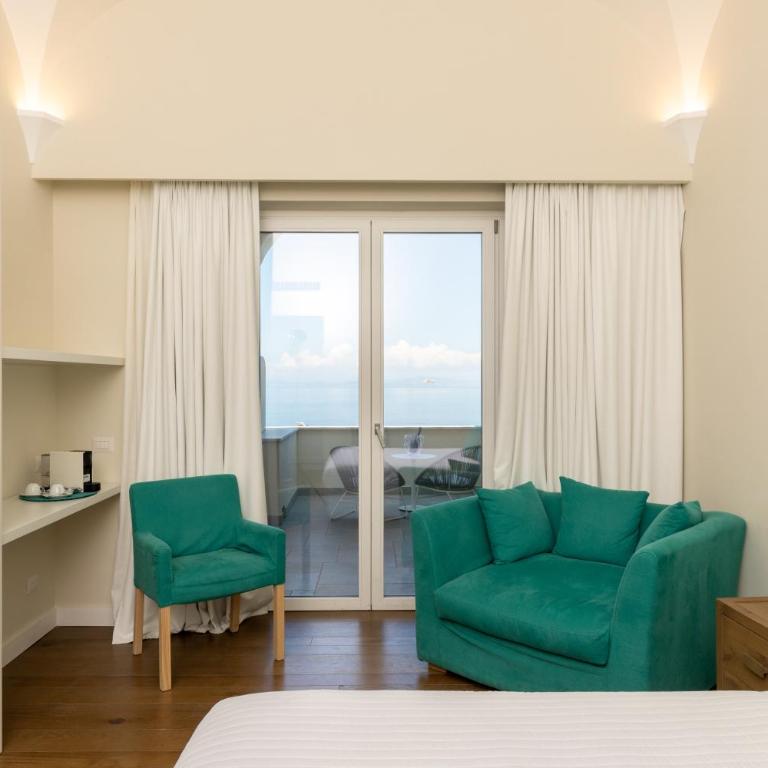 Casa Dani Capri - Camera Matrimoniale Deluxe con Balcone e Vista Mare - 5